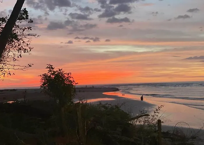 La Choza Del Estero - 5Br Beachfront Oasis With Direct National Park & Beach Access, Private Pool, Large Yard, & Bbq Tamarindo
