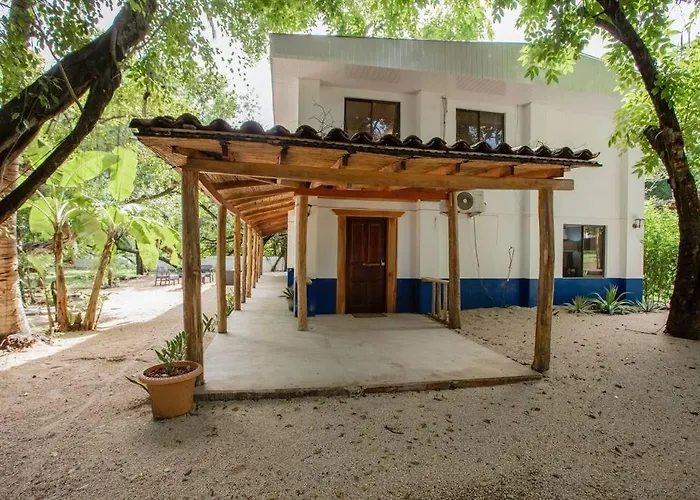 Villa La Choza Del Estero - 5Br Beachfront Oasis With Direct National Park & Beach Access, Private Pool, Large Yard, & Bbq *