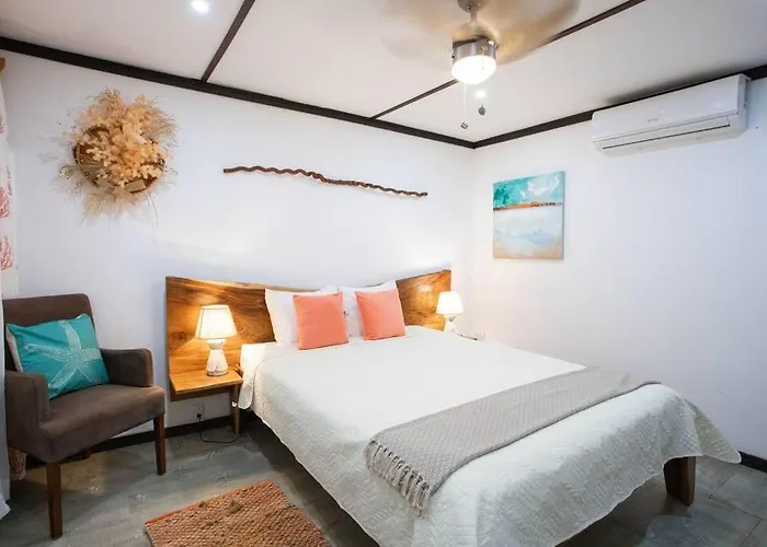 La Choza Del Estero - 5Br Beachfront Oasis With Direct National Park & Beach Access, Private Pool, Large Yard, & Bbq Villa *